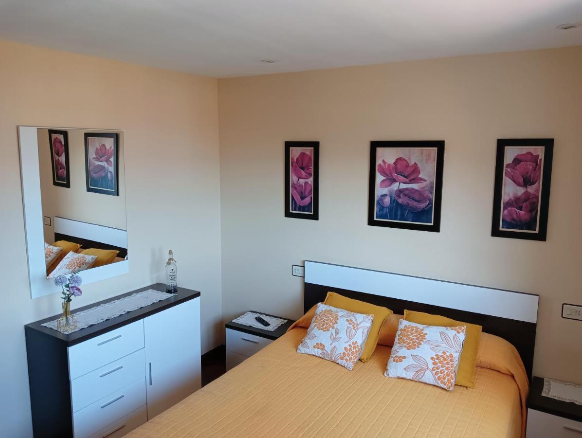 Piso A Capela Con Vistas Al Mar Apartment Финистере Екстериор снимка